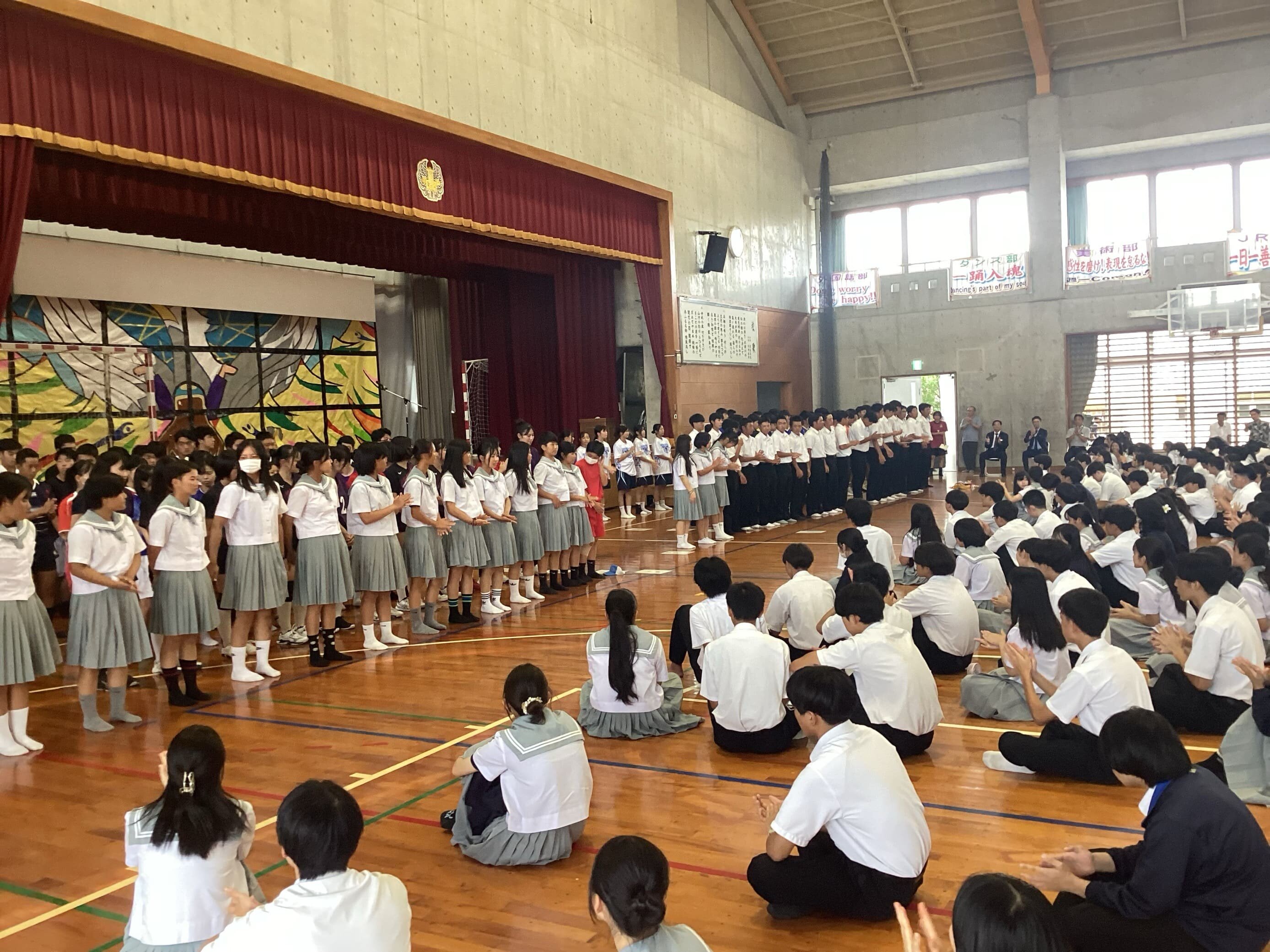 R6sinjingekirei (16).jpg